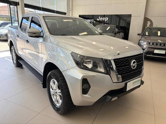 NISSAN FRONTIER 2.3 16V TURBO DIESEL SE CD 4X4 AUTOMÁTICO NISSAN FRONTIER 2.3 16V TURBO DIESEL SE CD 4X4 AUTOMÁTICO